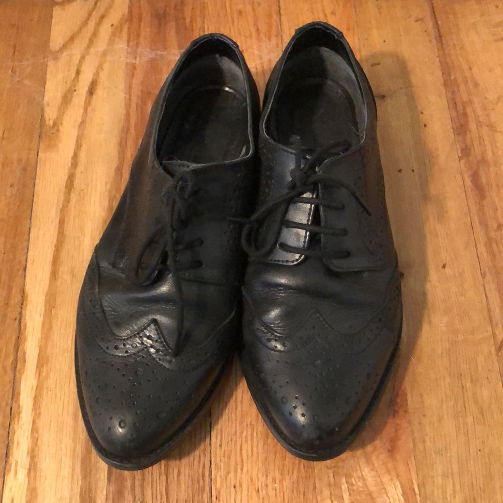 Black W size 8 oxfords ASOS